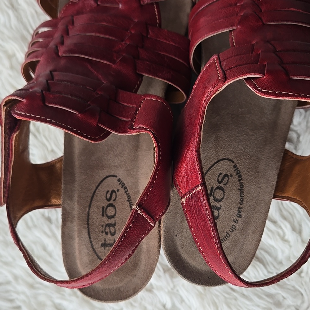 Taos Footwear Red Woven Leather Wedge Sandals - Picture 2 of 10